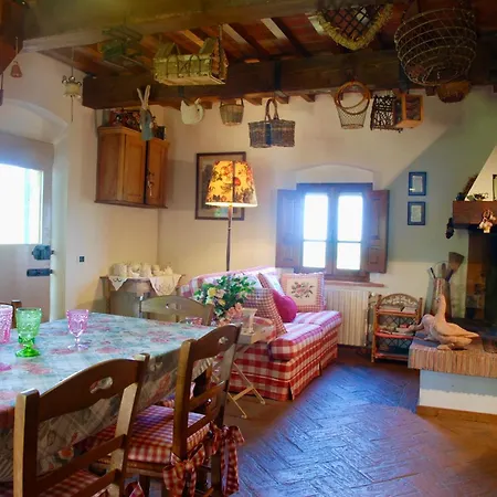 Apartamento Con Patio Privato E Giardino Tra Pisa E Firenze