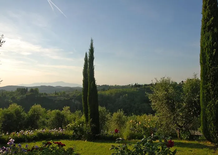Con Patio Privato E Giardino Tra Pisa E Firenze Apartman *